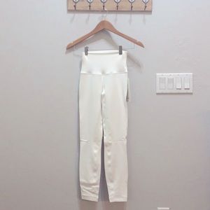 NWT Lululemon Align Pants 25” White Sz 2